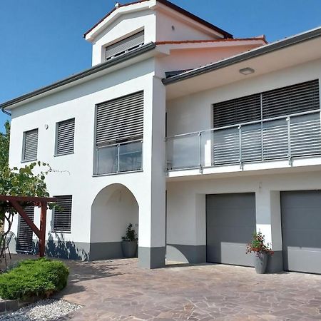 Apartma Nona Roza Zgornje Skofije Kültér fotó